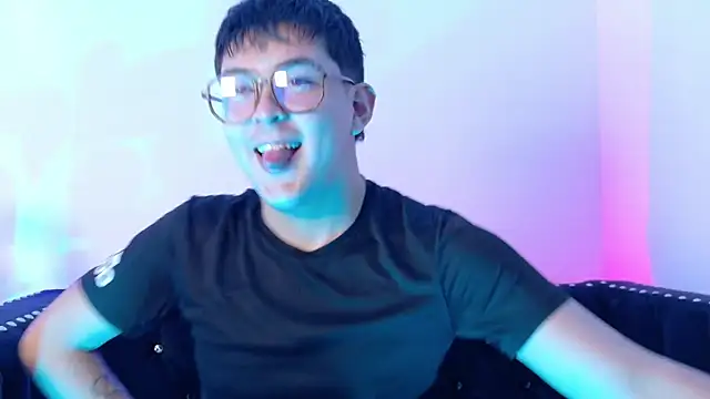 Valentin X online show from 11-29-25, 04:04