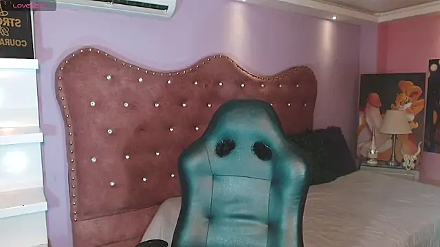 AnnaRouseQueen online show from 11-28-25, 03:53