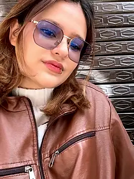 Snapshot of lili_ra chatting on 11-07-25, 04:29 lili ra online show from 11-07-25, 04:29