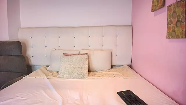 meredith jones online show from 06-10-26, 03:07