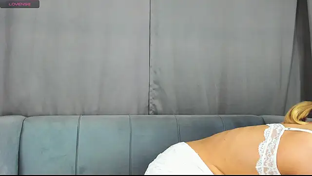 Monisees online show from 11-16-25, 02:28