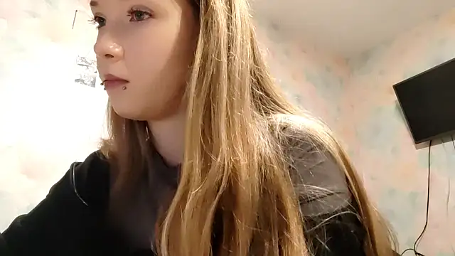 Snapshot of BarkySedna chatting on 11-08-25, 03:07 BarkySedna online show from 11-08-25, 03:07