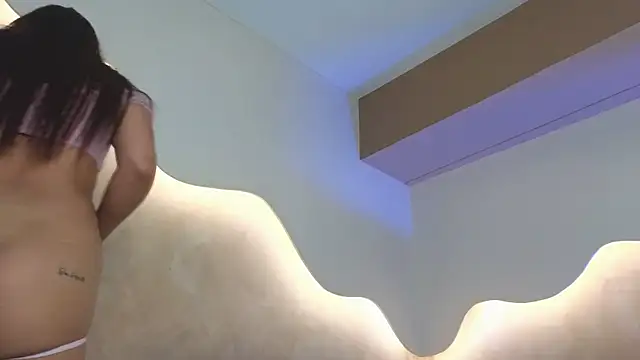 BellaRooux online show from 02-04-26, 12:33