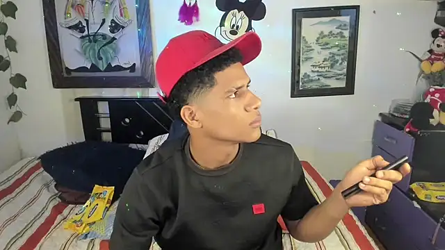 Snapshot of JUANBIGCOCK21CM chatting on 11-22-25, 11:37 JUANBIGCOCK21CM online show from 11-22-25, 11:37