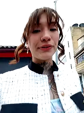 Snapshot of Suki_Velvet chatting on 11-11-25, 07:25 Suki Velvet online show from 11-11-25, 07:25