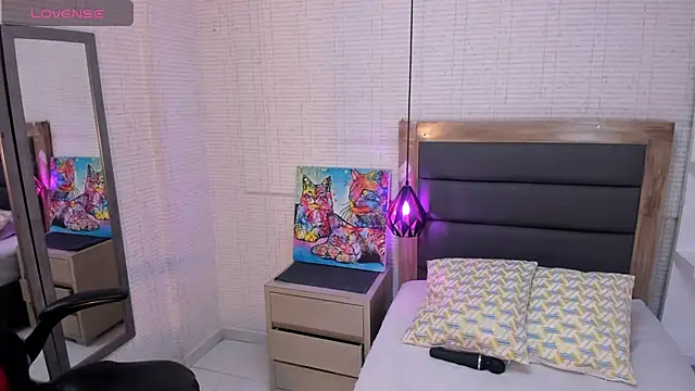 IRENNEBLAZER online show from 02-19-26, 12:45