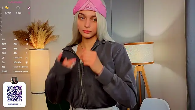 Snapshot of AdameShoyer chatting on 11-22-25, 07:13 AdameShoyer online show from 11-22-25, 07:13