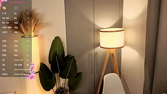 Snapshot of AdameShoyer chatting on 12-01-25, 07:41 AdameShoyer online show from 12-01-25, 07:41