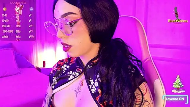 Lynaa love online show from 12-19-25, 12:56