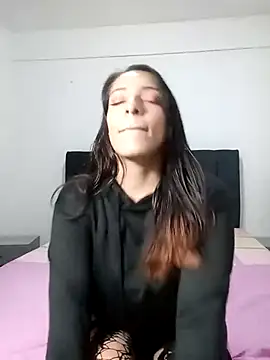 Vianca Costt online show from 12-04-25, 04:11