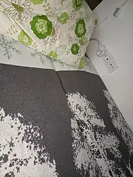 She Sars online show from 11-22-25, 05:50