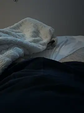 Snapshot of loukas777 chatting on 11-08-25, 11:47 loukas777 online show from 11-08-25, 11:47