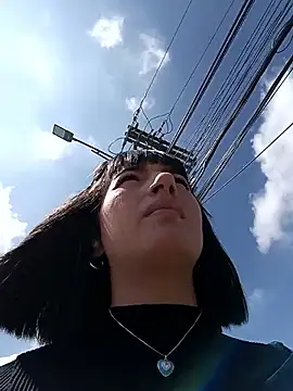 Luna juicy online show from 11-30-25, 03:16