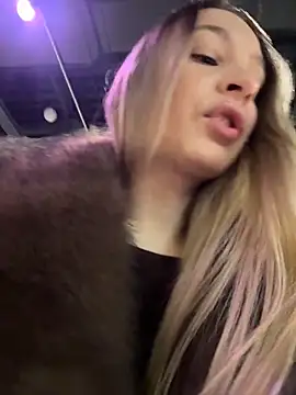 SashaCatt online show from 11-28-25, 07:33