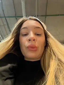 SashaCatt online show from 03-01-26, 08:38