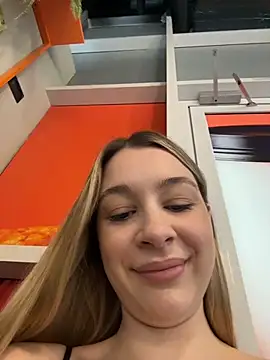 Snapshot of SashaCatt chatting on 06-29-26, 10:15 SashaCatt online show from 06-29-26, 10:15