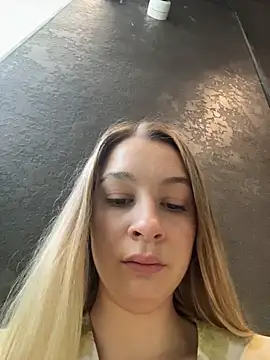 Snapshot of SashaCatt chatting on 07-14-26, 10:21 SashaCatt online show from 07-14-26, 10:21