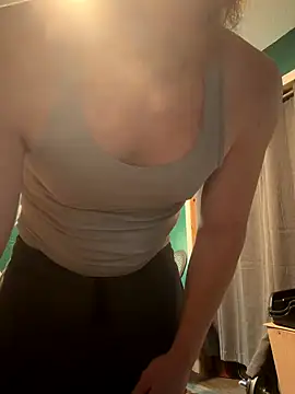 Snapshot of Redxxxz chatting on 11-08-25, 03:56 Redxxxz online show from 11-08-25, 03:56