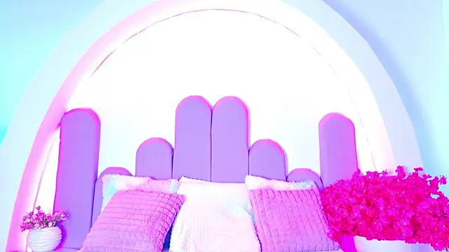 BunnySexyy18 online show from 04-06-26, 03:15