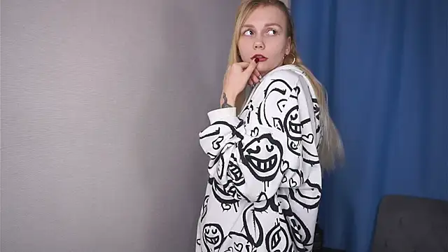 UnDesiga online show from 11-22-25, 05:34