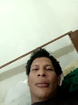 Snapshot of Lirio1991 chatting on 11-17-25, 01:44 Lirio1991 online show from 11-17-25, 01:44