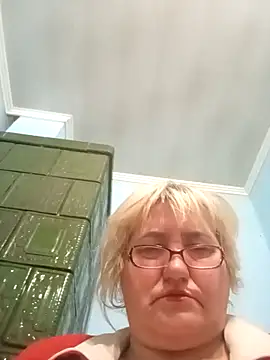 Snapshot of MilaTamila456 chatting on 11-12-25, 11:03 MilaTamila456 online show from 11-12-25, 11:03