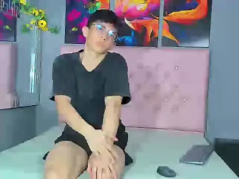 ElanGiraldo online show from 02-13-26, 10:50