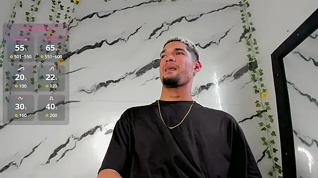 Snapshot of Carlitos_sexy chatting on 11-27-25, 08:11 Carlitos sexy online show from 11-27-25, 08:11