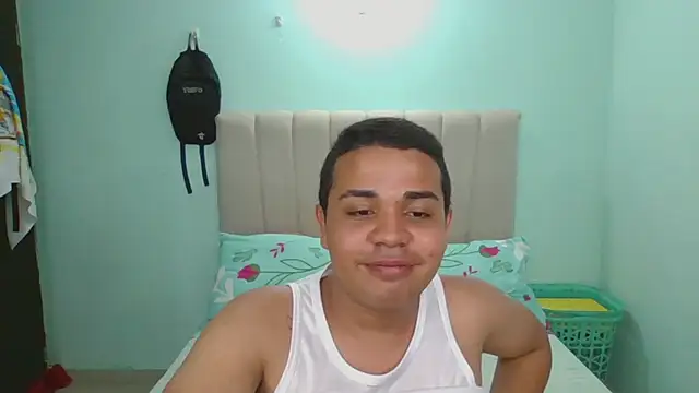 Snapshot of hot_boyy11 chatting on 11-11-25, 05:29 hot boyy11 online show from 11-11-25, 05:29