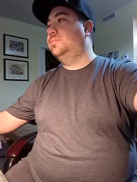 Snapshot of GayPoohBear chatting on 11-09-25, 04:22 GayPoohBear online show from 11-09-25, 04:22