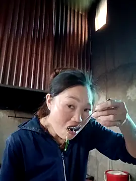 blonde blg online show from 11-26-25, 05:08