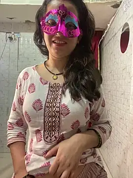 Red Queen 11 online show from 11-27-25, 07:16