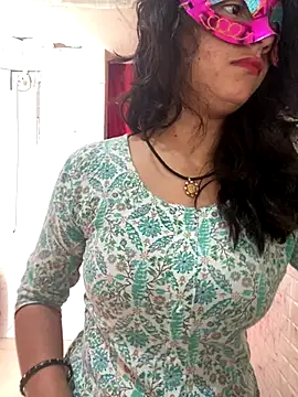 Red Queen 11 online show from 11-30-25, 09:02