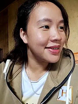 yelow-bee online show from 11-10-25, 03:49