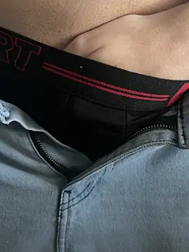 christophecamzzl online show from 11-17-25, 09:48