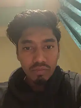 Snapshot of RonnySlim chatting on 11-10-25, 10:31 RonnySlim online show from 11-10-25, 10:31