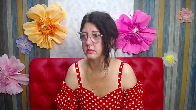 Snapshot of RoseHille chatting on 07-04-26, 05:13 RoseHille online show from 07-04-26, 05:13
