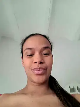 Snapshot of kyliecastell chatting on 11-27-25, 03:36 kyliecastell online show from 11-27-25, 03:36