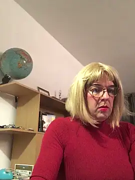 simone xdressing online show from 10-26-25, 12:05