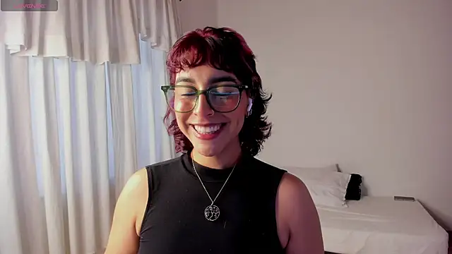 VictoriaAmelie online show from 11-14-25, 09:57