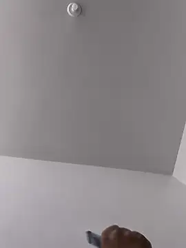 Snapshot of Moranguetinha chatting on 11-29-25, 12:57 Moranguetinha online show from 11-29-25, 12:57