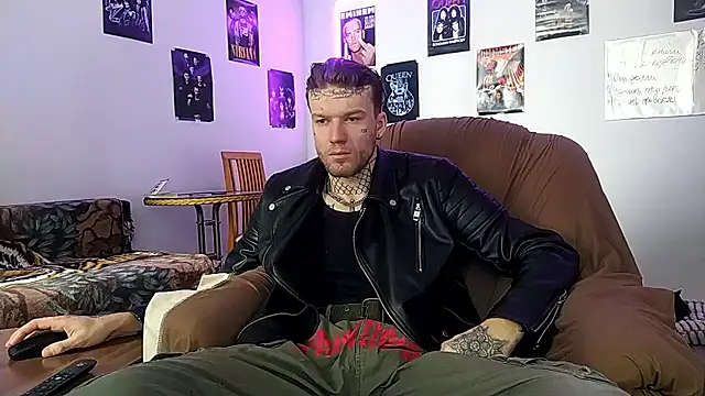 Huntall77 online show from 01-11-26, 07:35