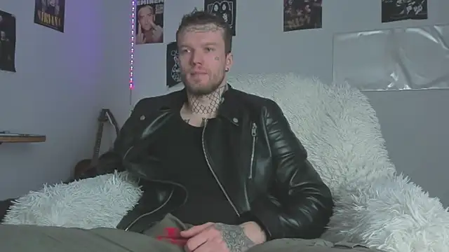 Huntall77 online show from 03-28-26, 04:45