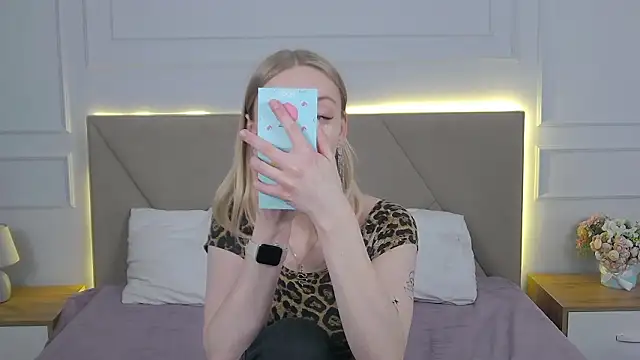 RachaelCute online show from 03-15-26, 03:56