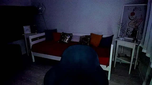 Annie Way online show from 02-19-26, 01:40