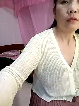 Feeling-hot online show from 03-23-26, 07:01