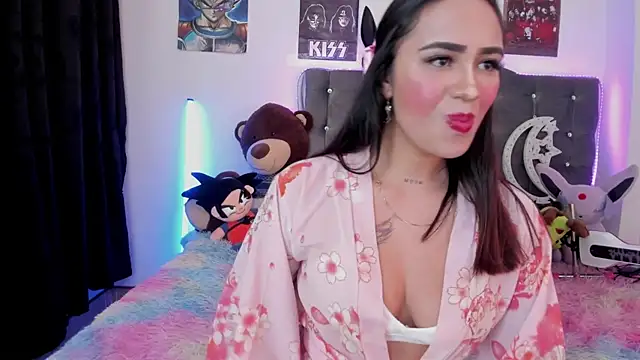 lunabritton1 online show from 12-15-25, 02:16