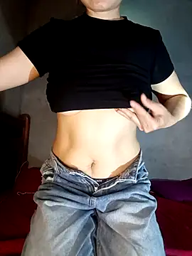 thuy-kieu online show from 02-26-26, 09:41