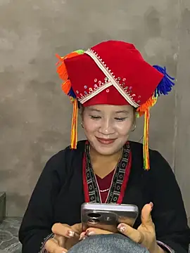 -Huong-99 online show from 02-17-26, 02:41