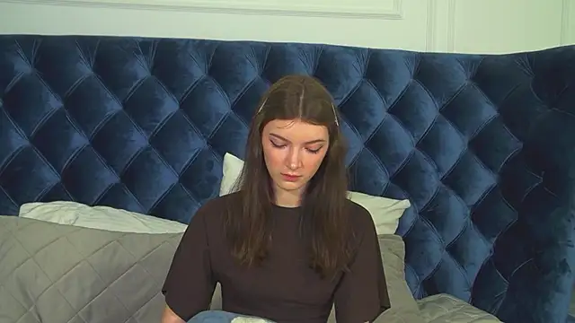 Snapshot of SophiaProve chatting on 05-22-26, 04:23 SophiaProve online show from 05-22-26, 04:23